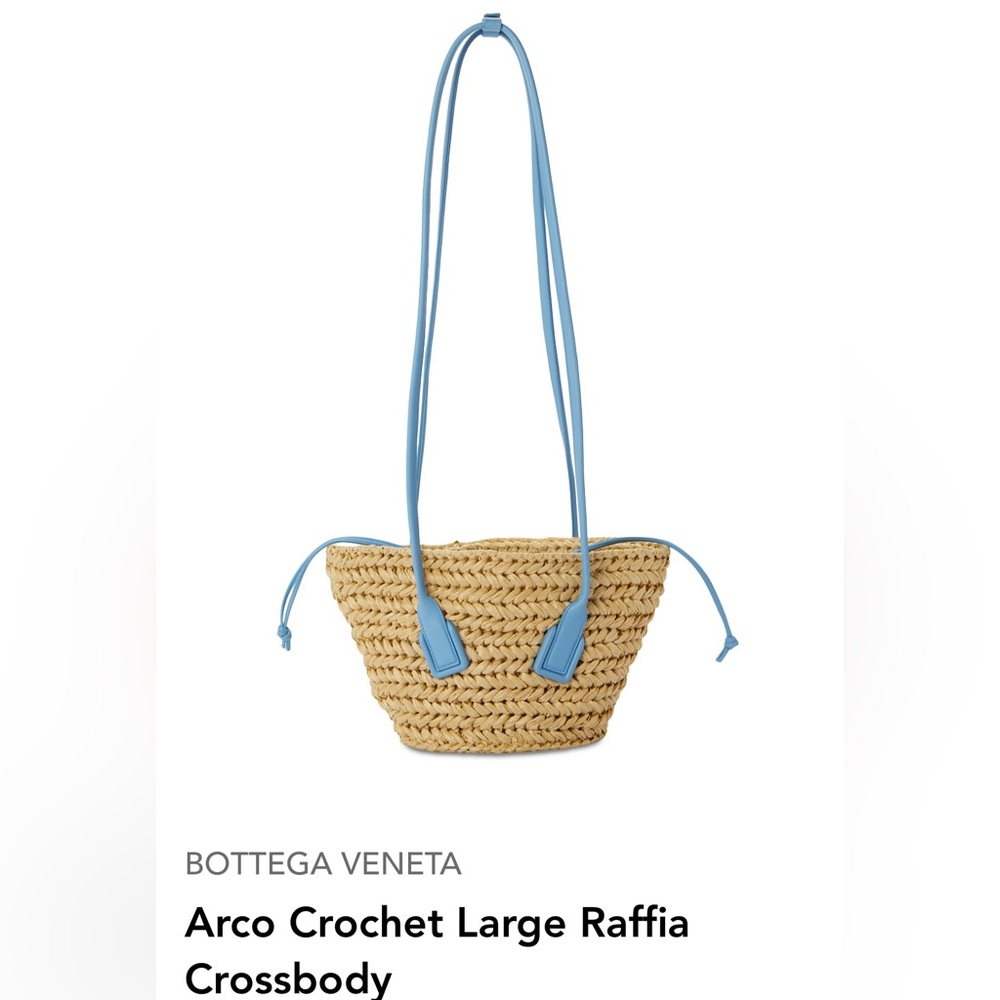 Bottega Veneta Arco Crochet Sm Raffia C/B. Natural Windswept.